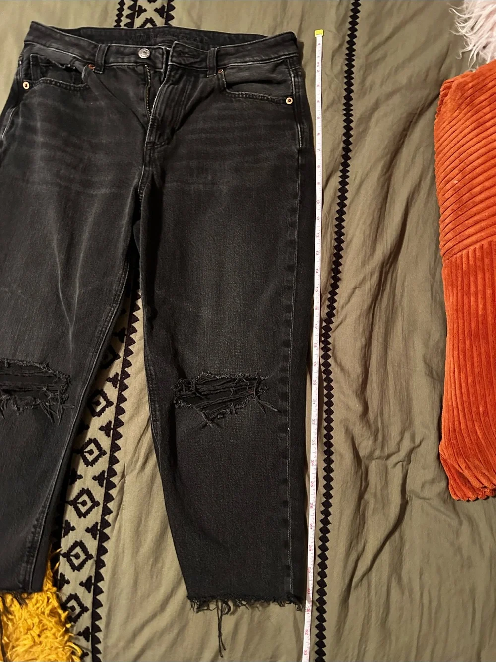 American Eagle Outfitters Black Ripped Cropped Jeans